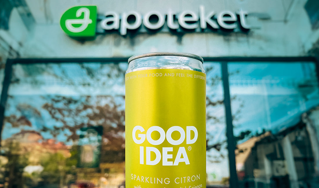Utanför apoteket står en burk Good Idea sparkling Citron för att visa att Good Idea nu går att köpa på Apoteket AB